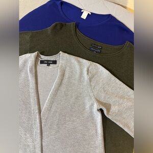 LOT of 3 oversized sweaters, size XS/S